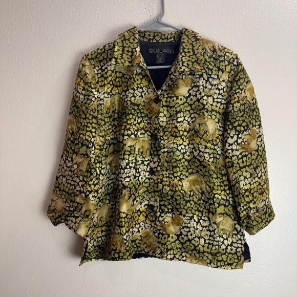 Tops - Silkland Vintage Elephant Top Button Up Size 10